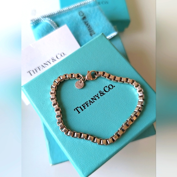 Tiffany & Co. Jewelry - VINTAGE TIFFANY & CO 925 STERLING SILVER VENETIAN BOX LINK CHAIN BRACELET "
